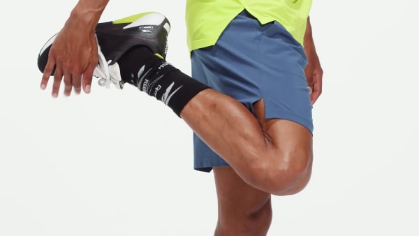 Niebieski Spodenki United by Fitness Speed+ TF410